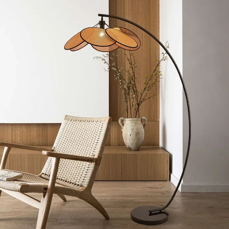 Features Rattan LED Floor Lamp For Living Room