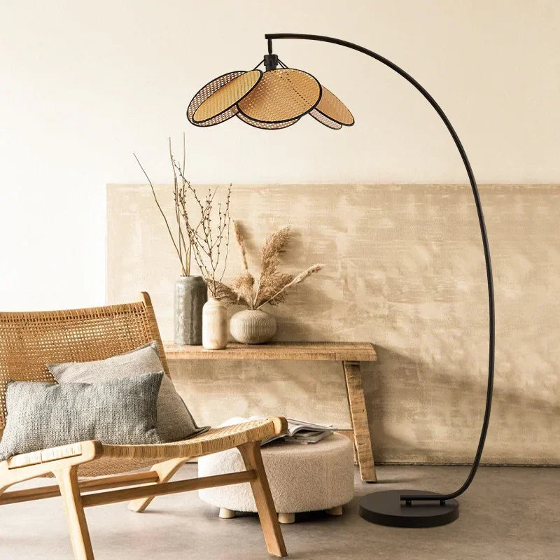 Features Rattan LED Floor Lamp For Living Room